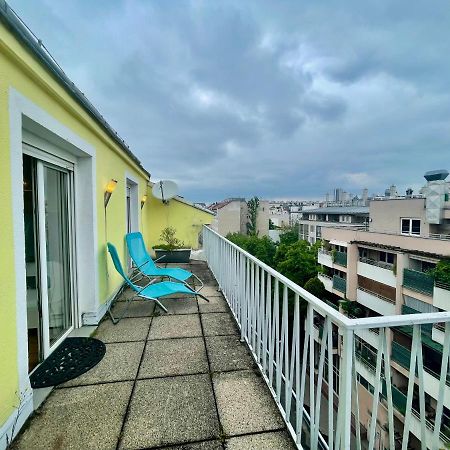 Cosy Flat With Huge Terrasse! Long Or Shortterm Lägenhet Wien Exteriör bild
