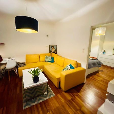 Cosy Flat With Huge Terrasse! Long Or Shortterm Lägenhet Wien Exteriör bild