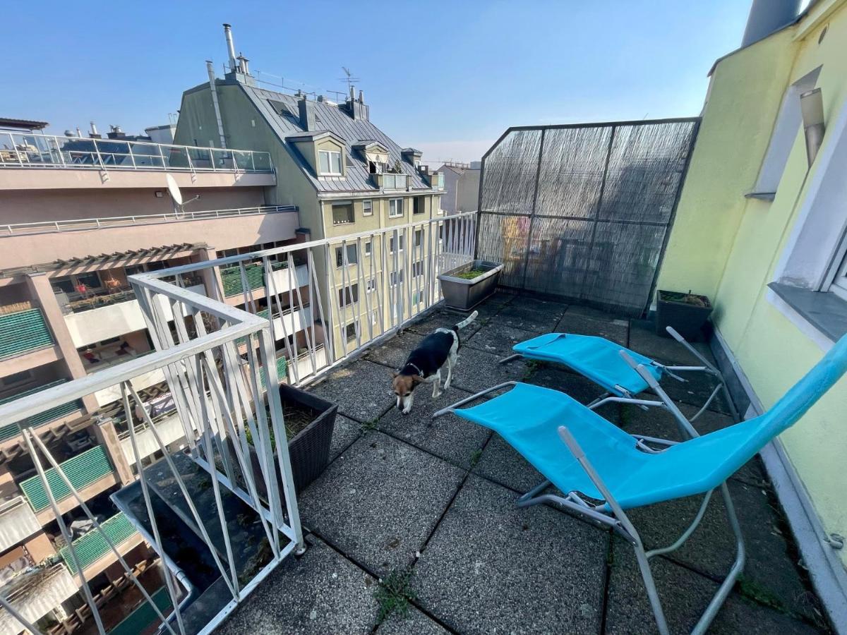 Cosy Flat With Huge Terrasse! Long Or Shortterm Lägenhet Wien Exteriör bild
